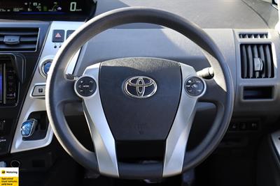 2012 Toyota Prius - Thumbnail