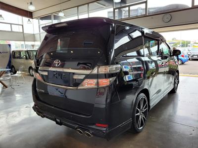 2014 Toyota Vellfire - Thumbnail