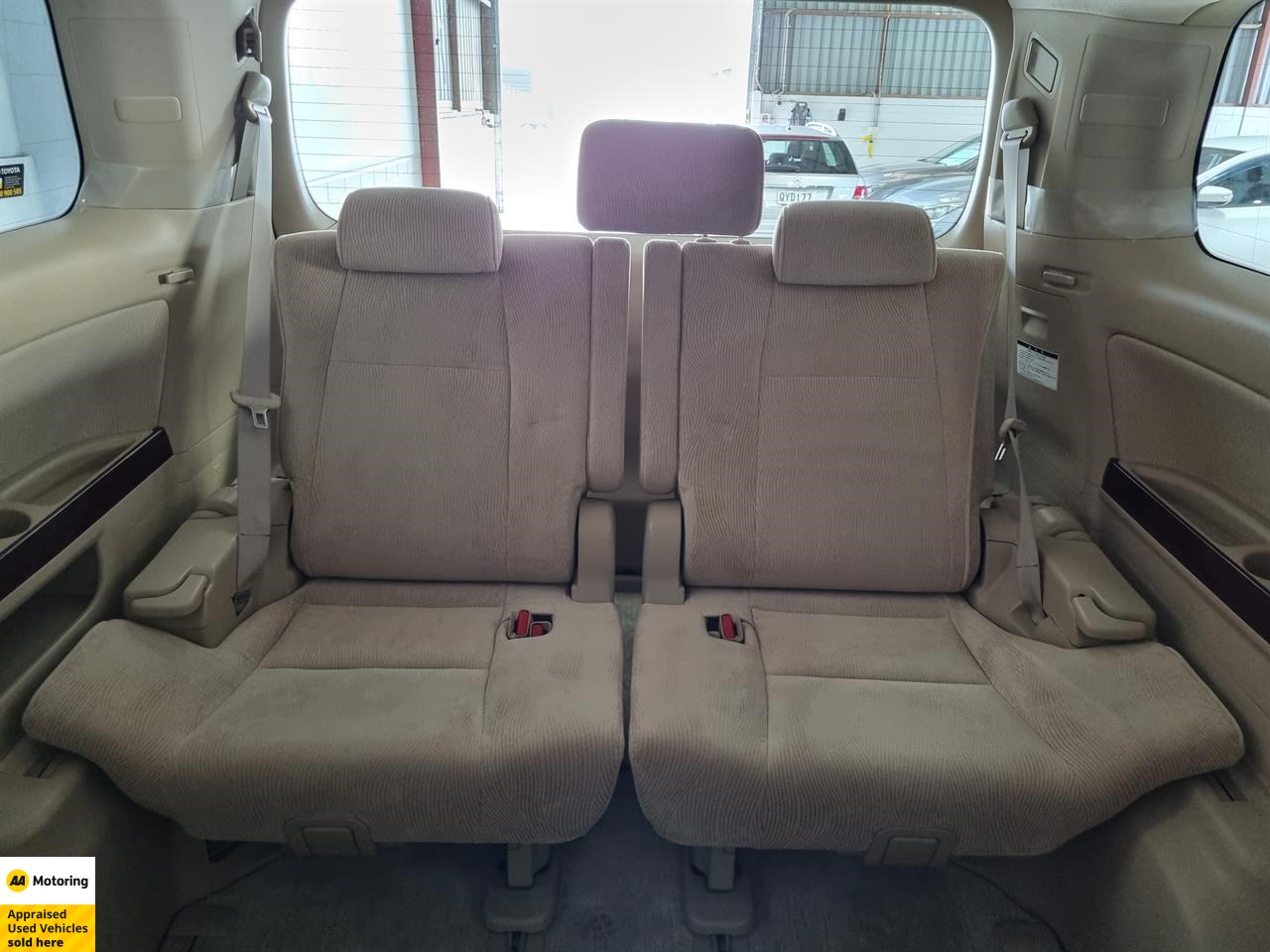 2010 Toyota Alphard