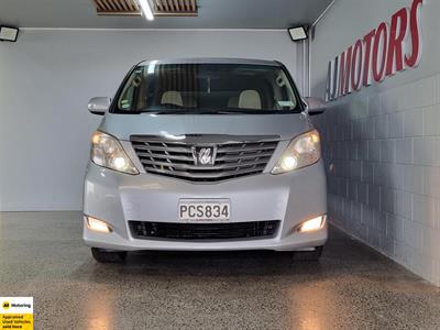 2010 Toyota Alphard - Thumbnail