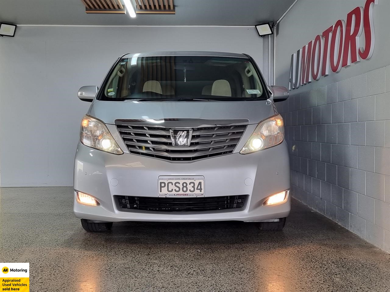 2010 Toyota Alphard