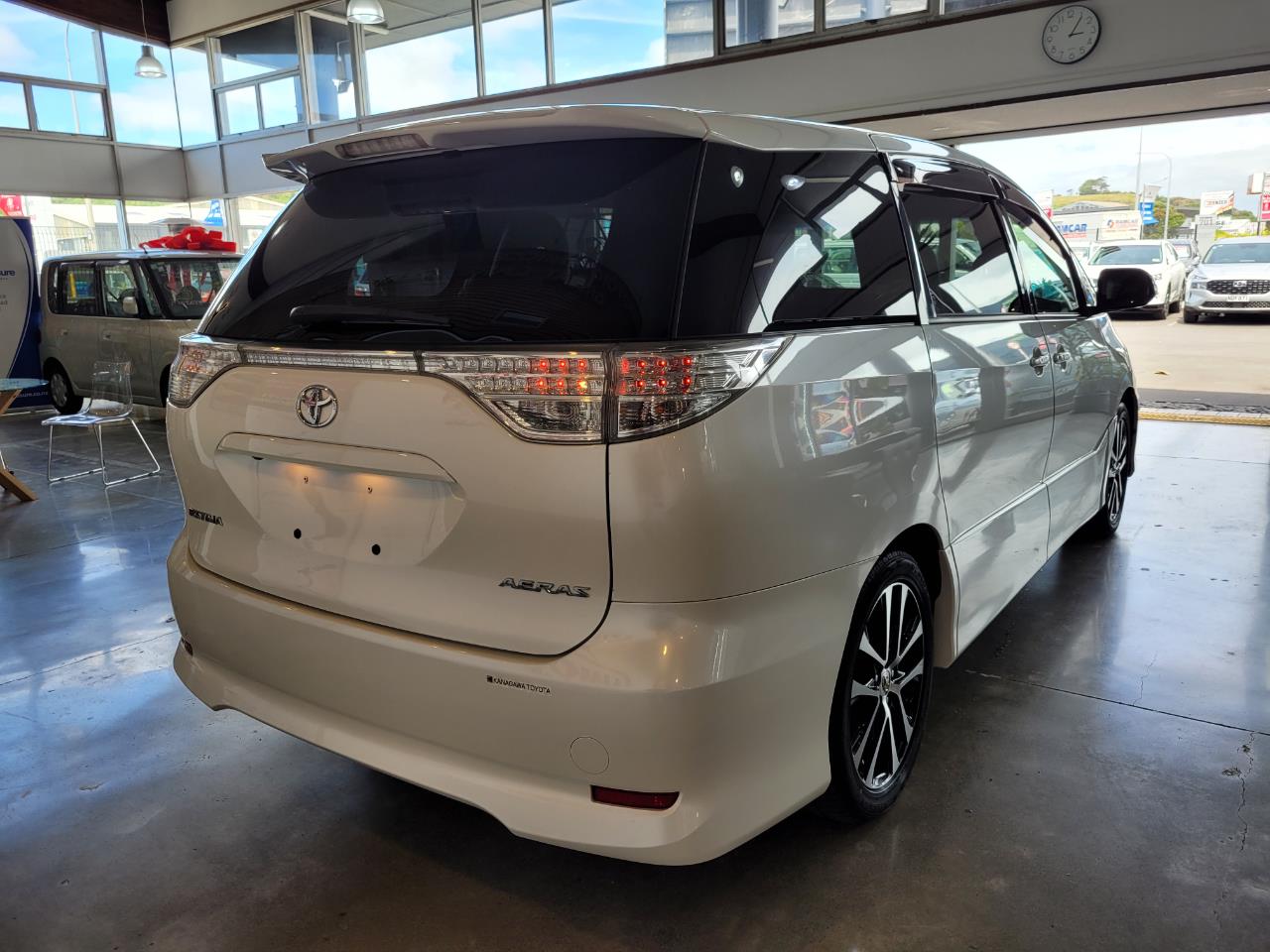 2012 Toyota Estima