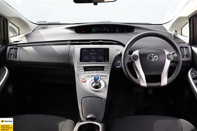 2013 Toyota Prius - Thumbnail