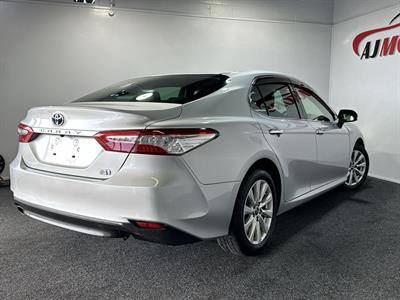 2018 Toyota Camry - Thumbnail