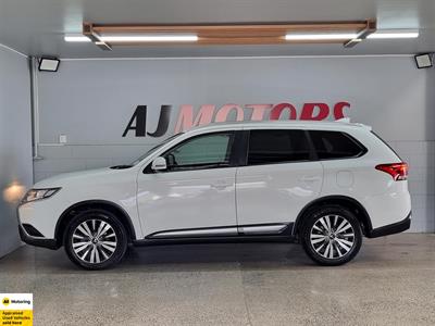 2019 Mitsubishi Outlander - Thumbnail