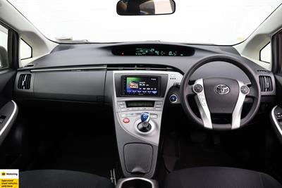 2013 Toyota Prius - Thumbnail