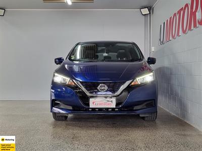 2019 Nissan Leaf - Thumbnail