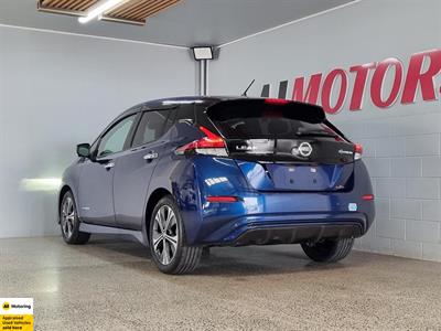 2019 Nissan Leaf - Thumbnail