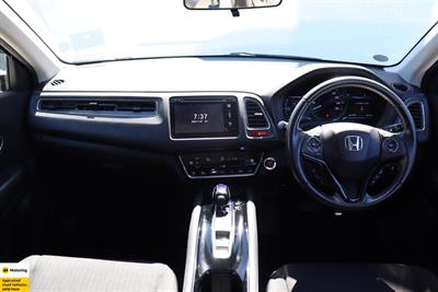 2014 Honda Vezel - Thumbnail