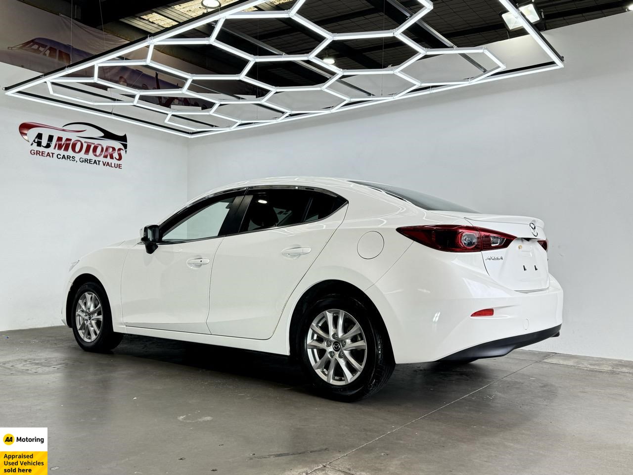 2014 Mazda Axela