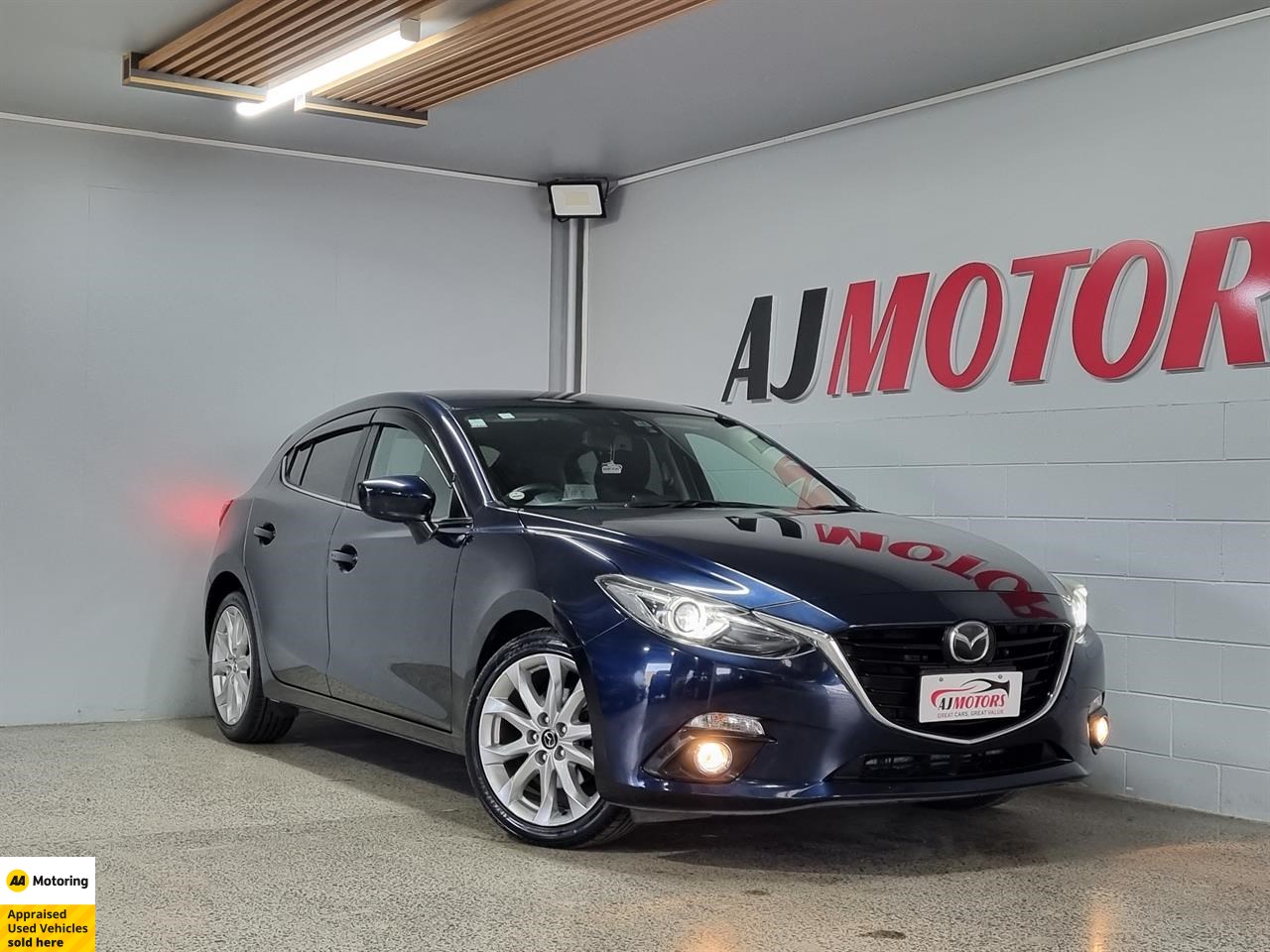 2014 Mazda Axela