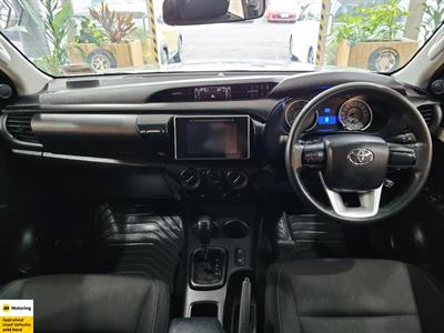 2018 Toyota Hilux - Thumbnail