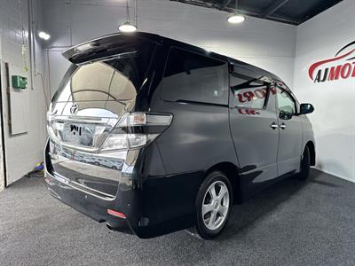 2011 Toyota Vellfire - Thumbnail