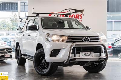 2018 Toyota Hilux - Thumbnail