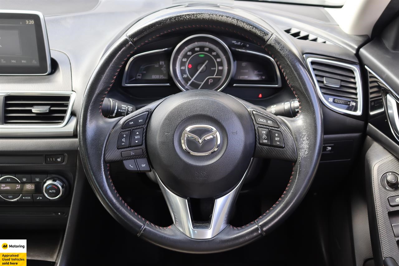 2013 Mazda Axela