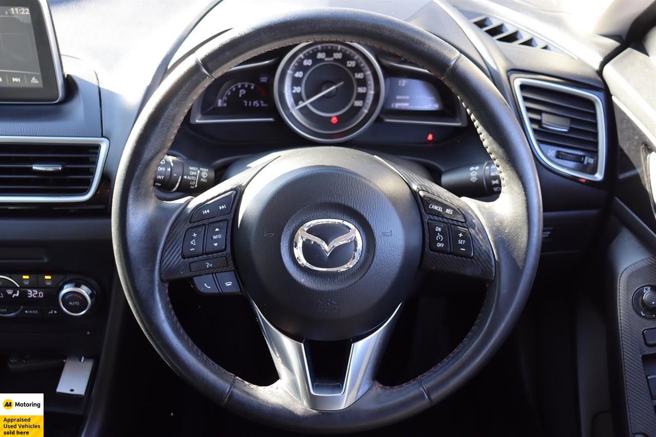 2014 Mazda Axela