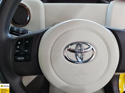 2015 Toyota Porte - Thumbnail