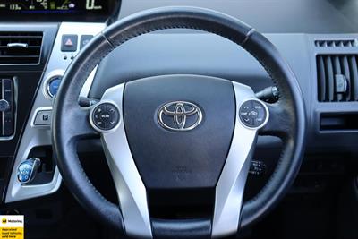 2012 Toyota Prius - Thumbnail