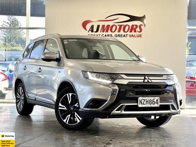 2021 Mitsubishi Outlander - Thumbnail