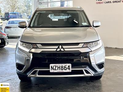 2021 Mitsubishi Outlander - Thumbnail