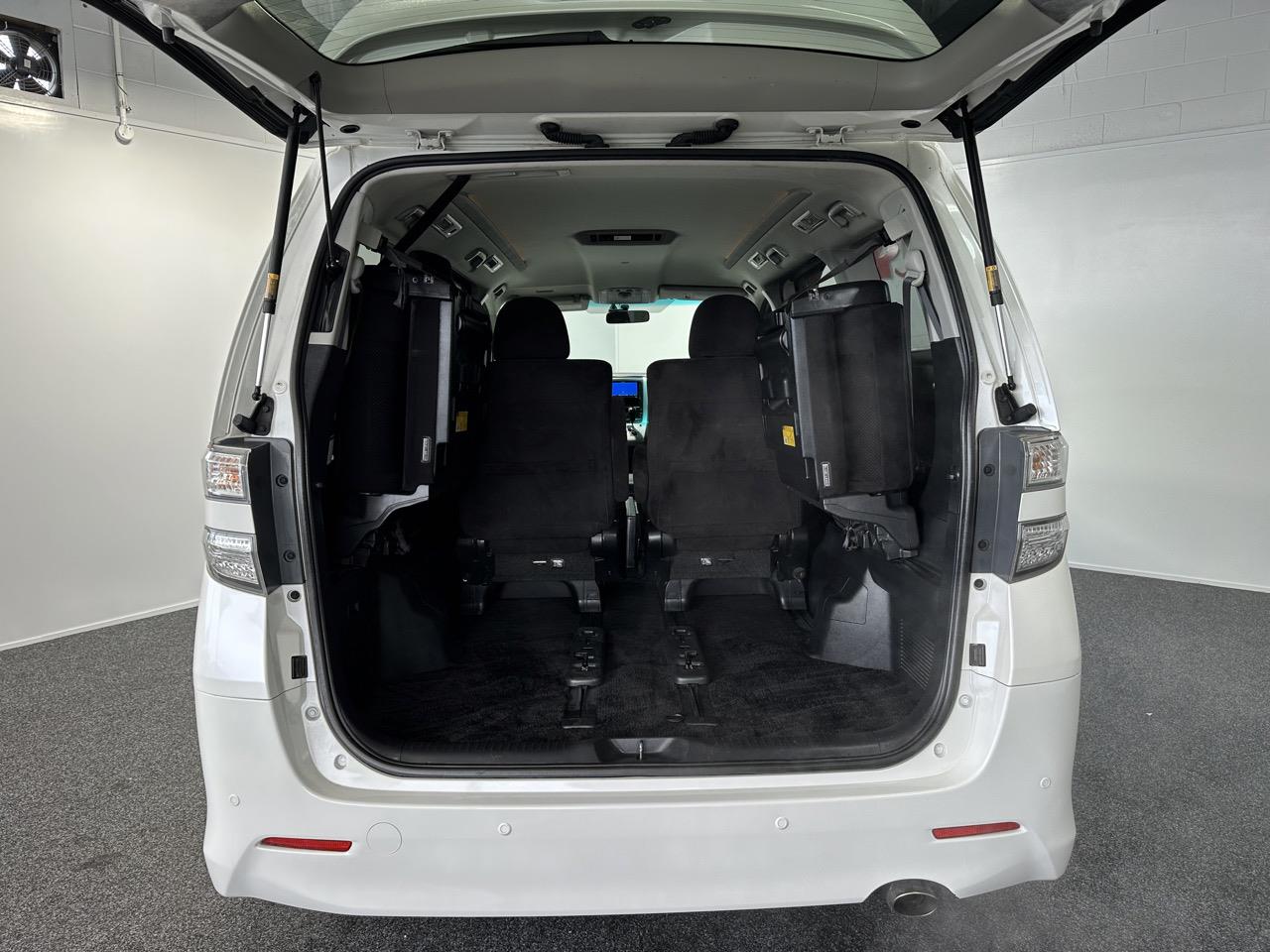 2011 Toyota Vellfire