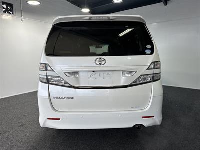 2011 Toyota Vellfire - Thumbnail