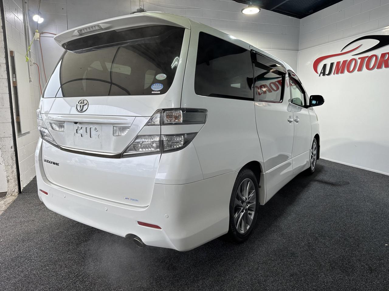 2011 Toyota Vellfire