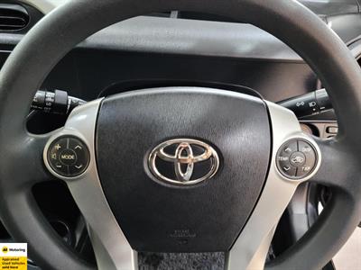 2014 Toyota Aqua - Thumbnail