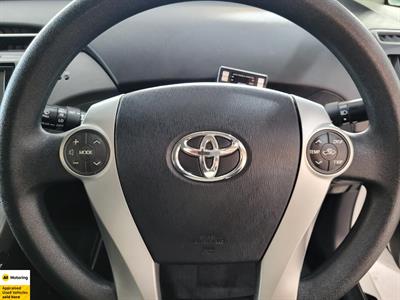 2013 Toyota Prius - Thumbnail