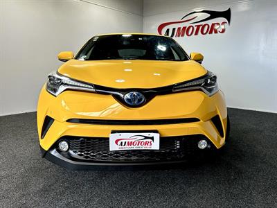 2017 Toyota C-HR - Thumbnail