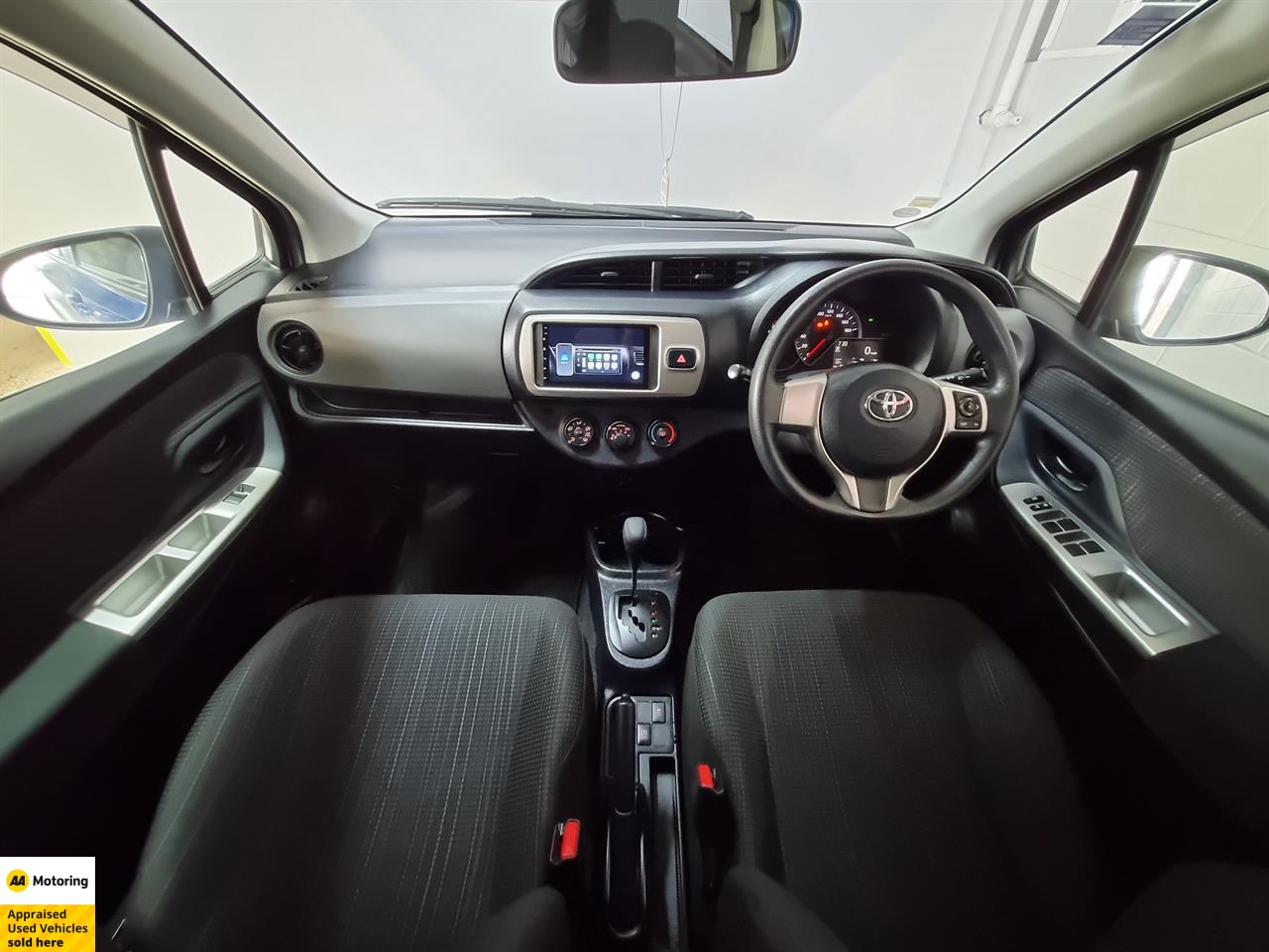 2016 Toyota Vitz