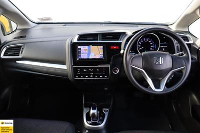 2015 Honda Fit Hybrid - Thumbnail