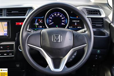 2015 Honda Fit Hybrid - Thumbnail