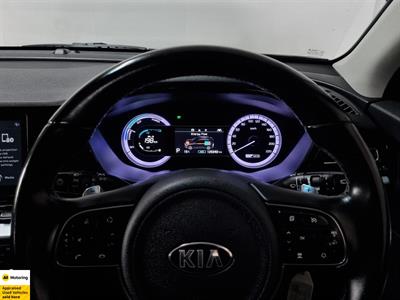 2020 Kia Niro - Thumbnail