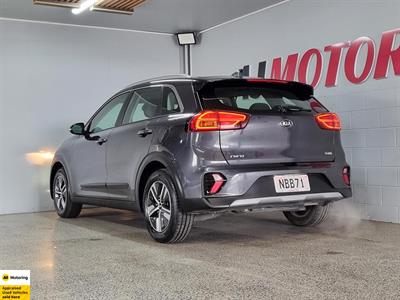 2020 Kia Niro - Thumbnail