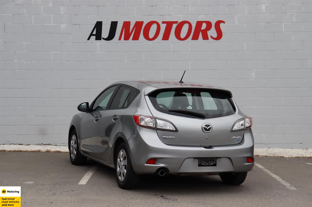 2012 Mazda Axela