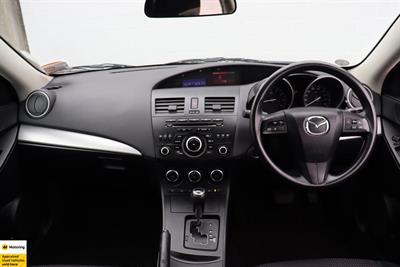 2012 Mazda Axela - Thumbnail