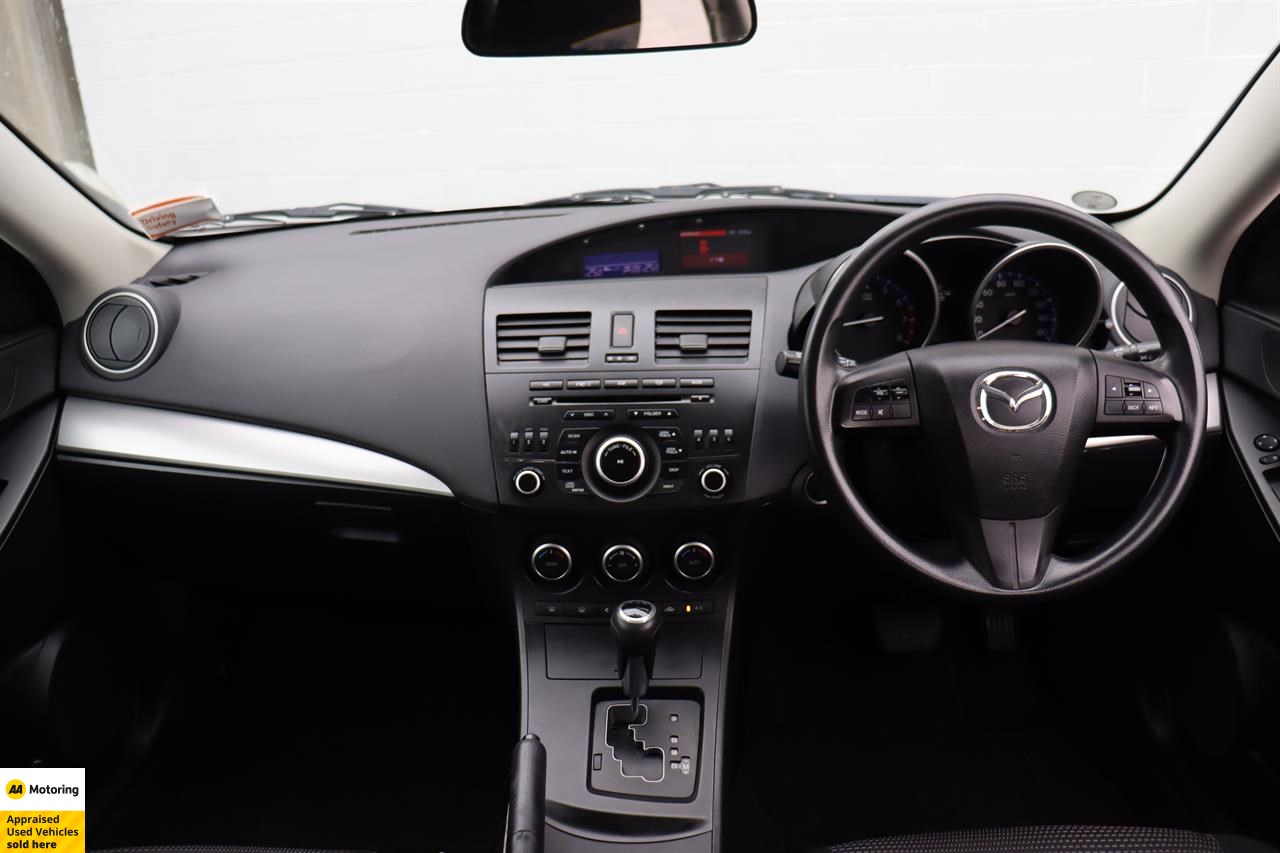 2012 Mazda Axela