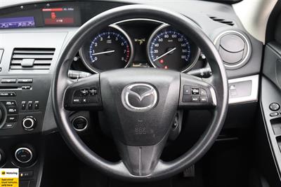 2012 Mazda Axela - Thumbnail