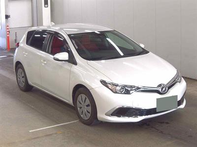 2015 Toyota Auris - Thumbnail