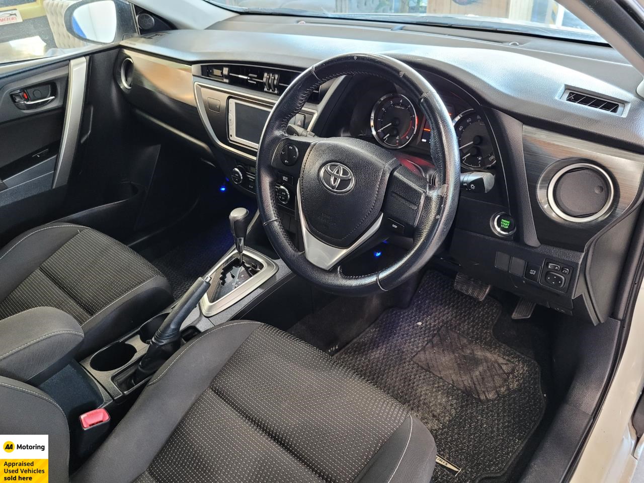 2012 Toyota Auris