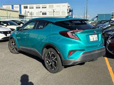 2018 Toyota C-HR - Thumbnail