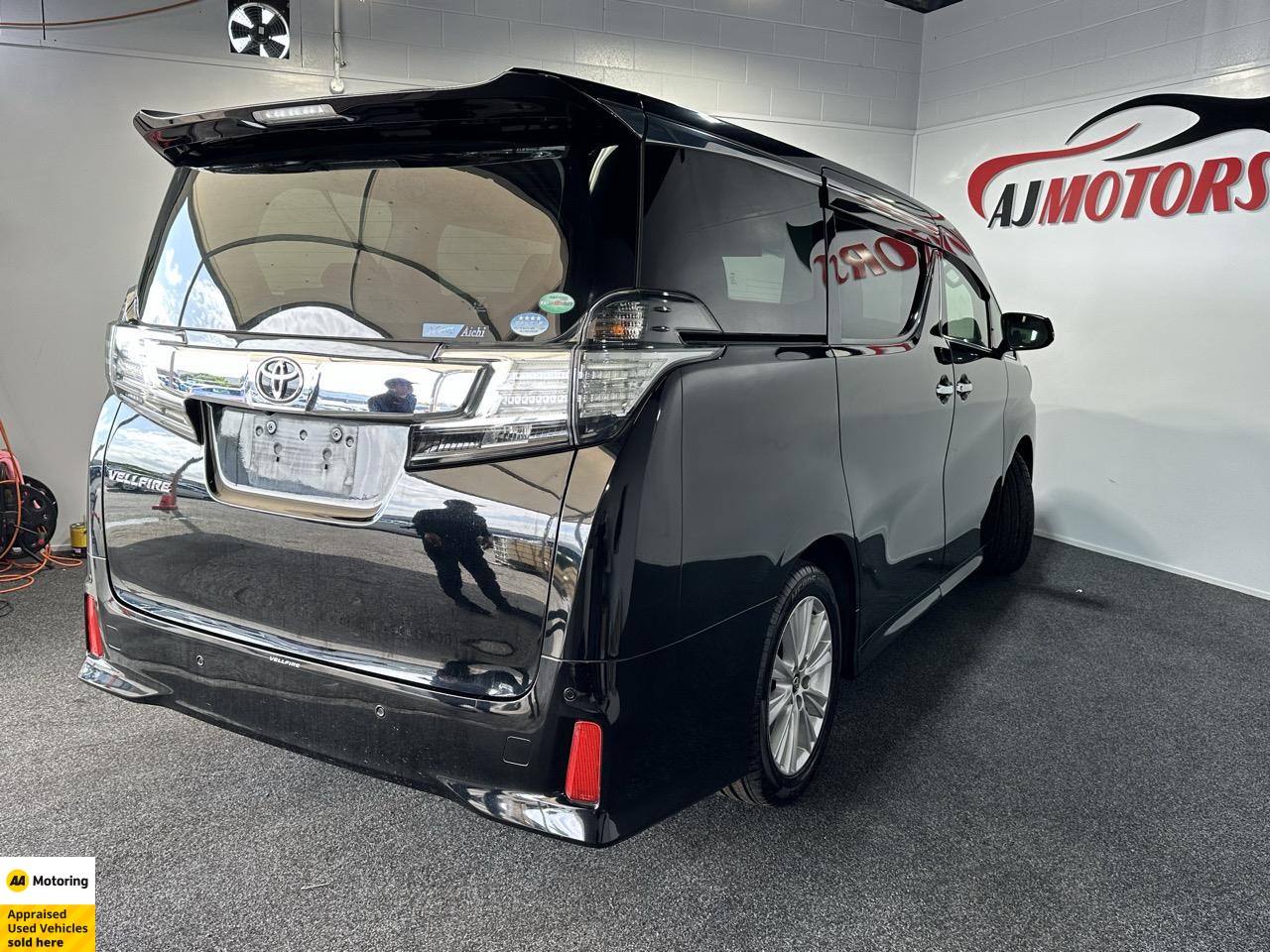 2015 Toyota Vellfire