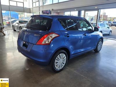 2013 Suzuki Swift - Thumbnail