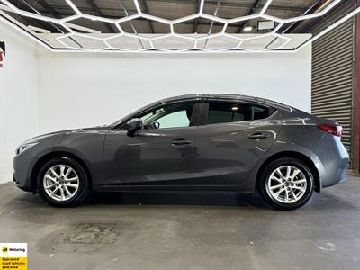 2014 Mazda Axela - Thumbnail