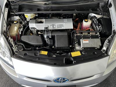 2011 Toyota Prius - Thumbnail