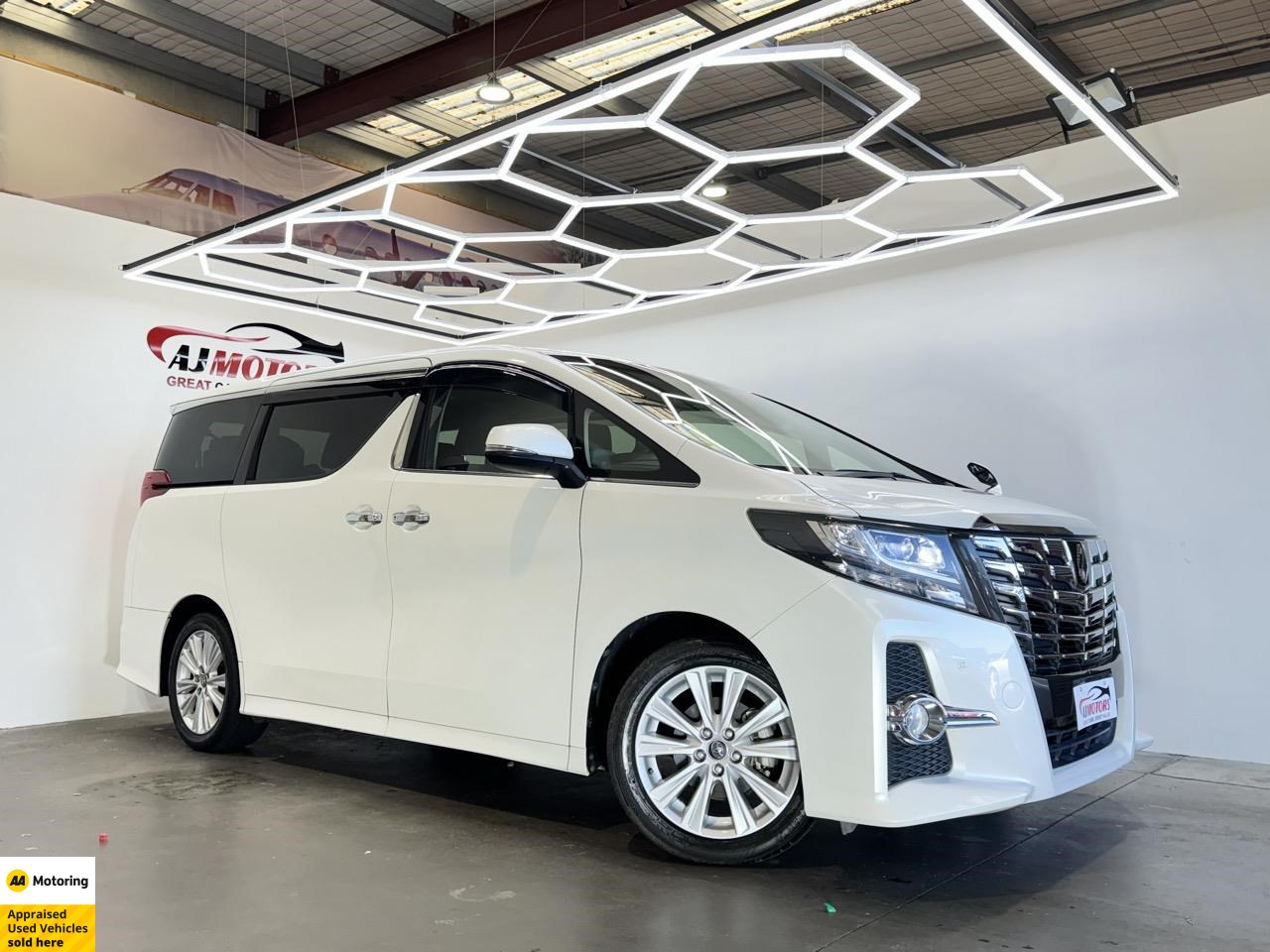 2017 Toyota Alphard