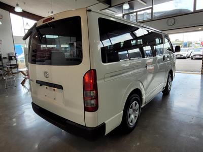 2020 Toyota Hiace - Thumbnail