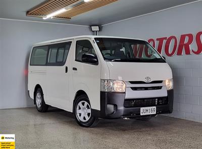 2016 Toyota Hiace - Thumbnail