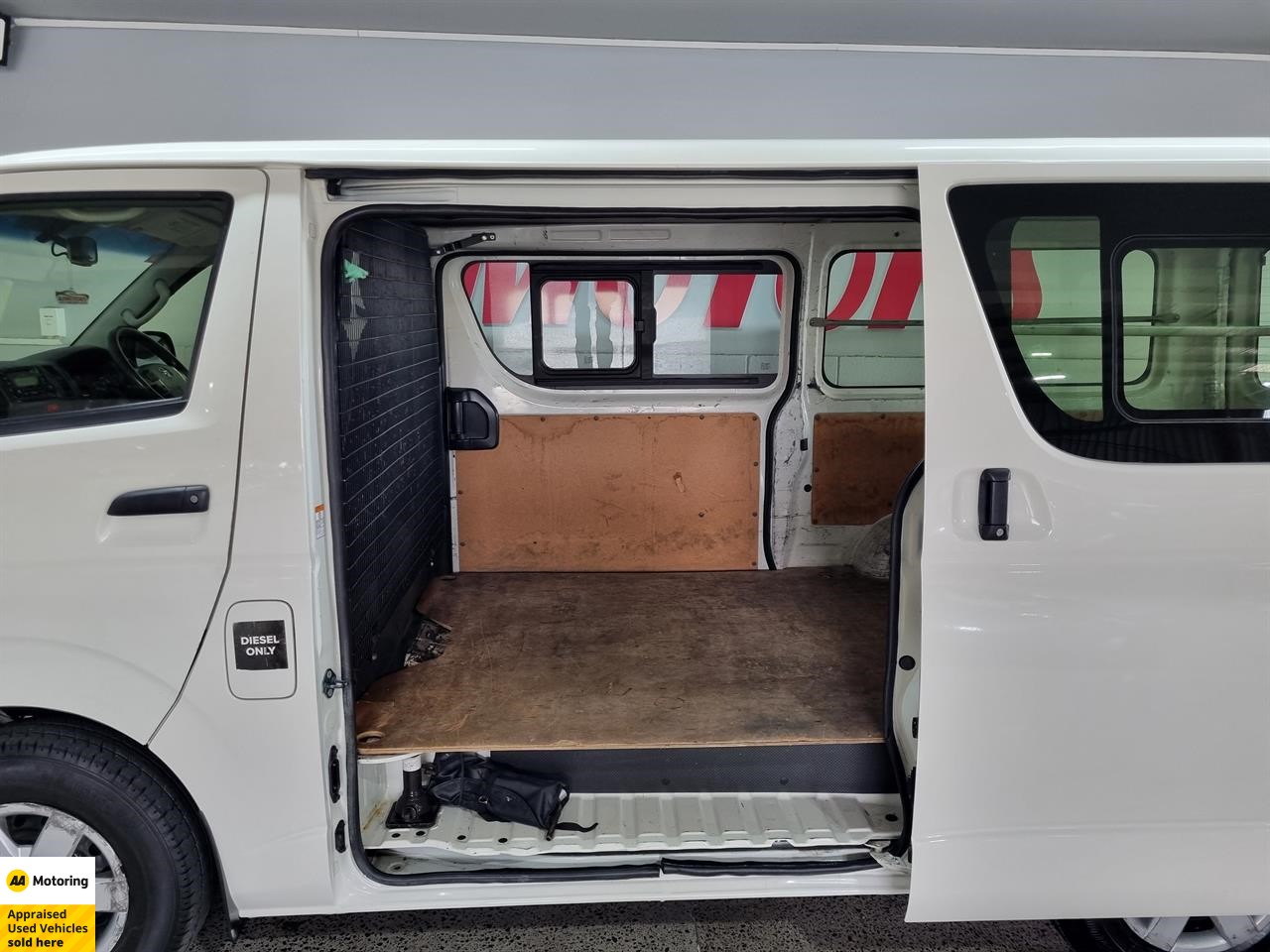 2016 Toyota Hiace